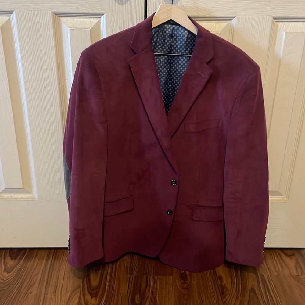 Ralph Lauren. Mens sport/suit jacket. Size 46R. Color is Maroon